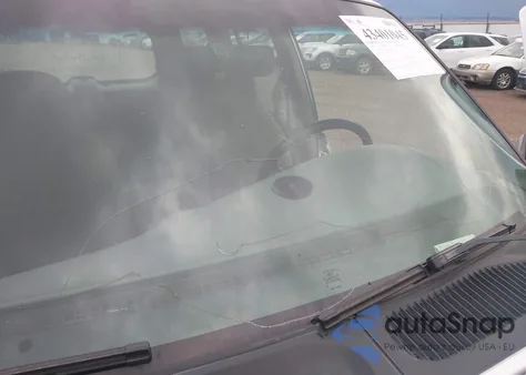 2000 Ford Explorer Xls from USA, damaged, VIN 1FMZU72E1YZC54199